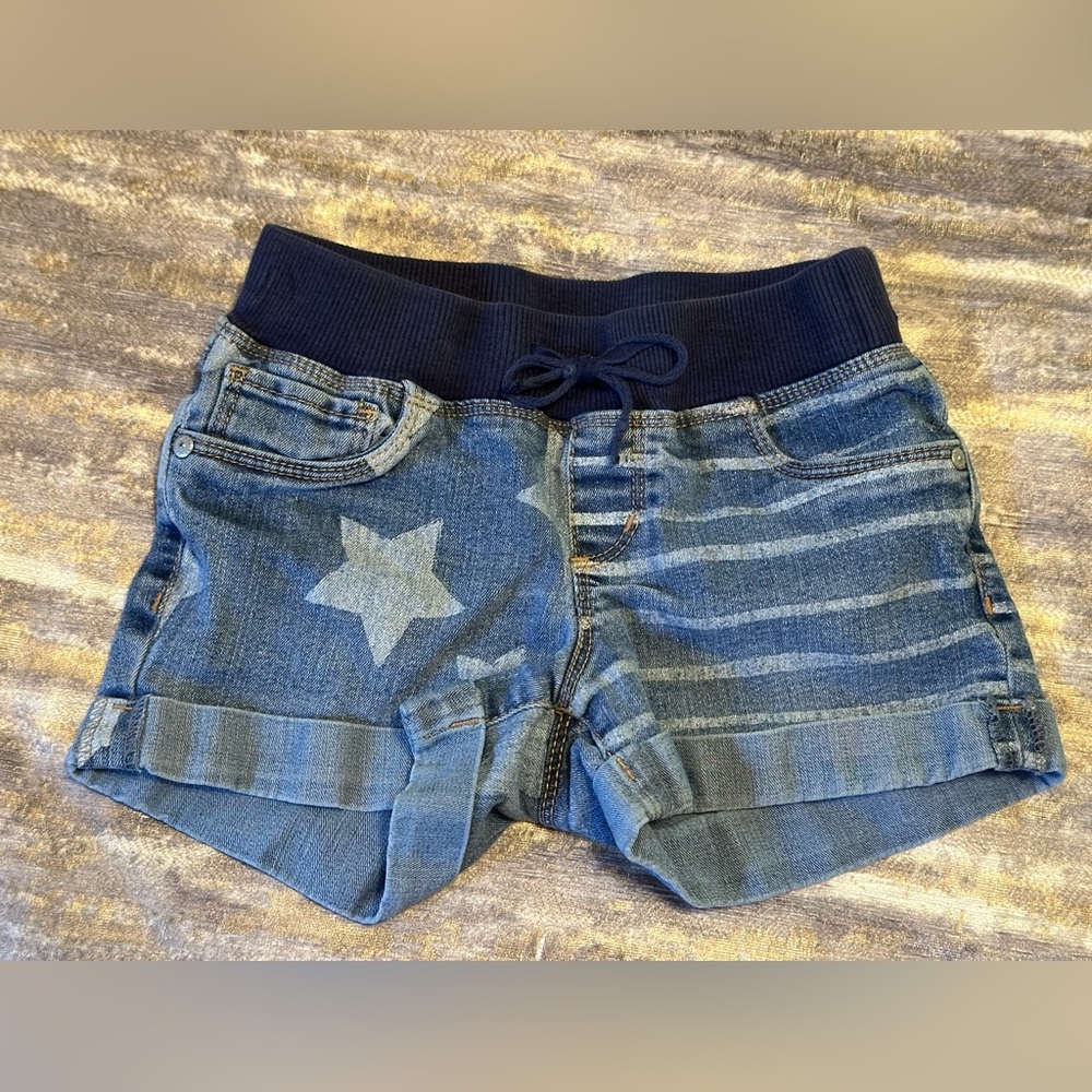 Arizona brand denim shorts for girls.